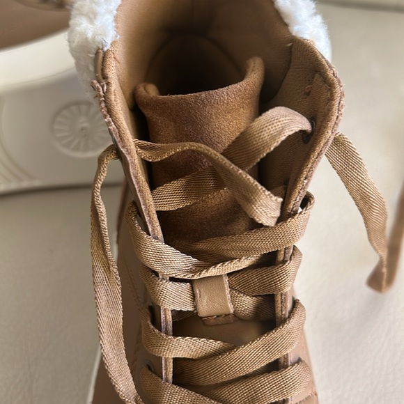 NWOB UGG Women's Brown Cakewalk High-top Sneaker Size 7.5 Chestnut Color - Picture 6 of 12